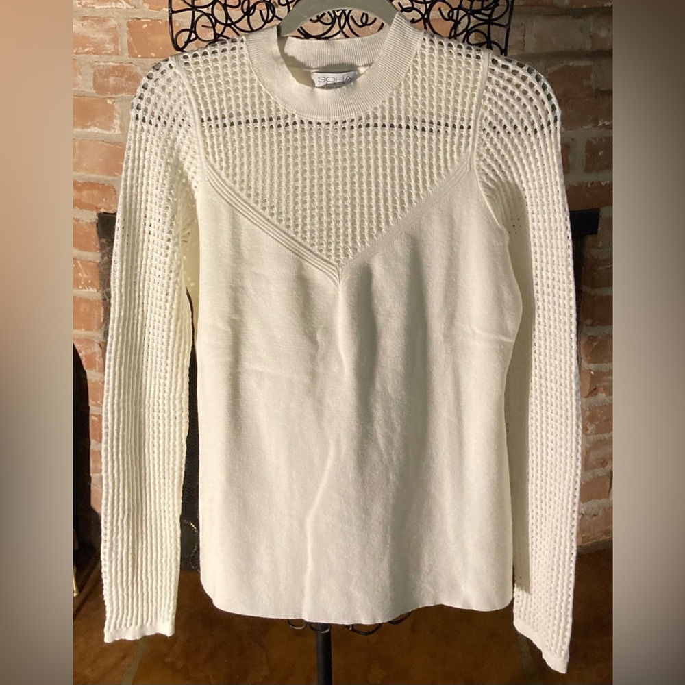 Sofía Jeans by Sofia Vergara Cream Knit Sweater
